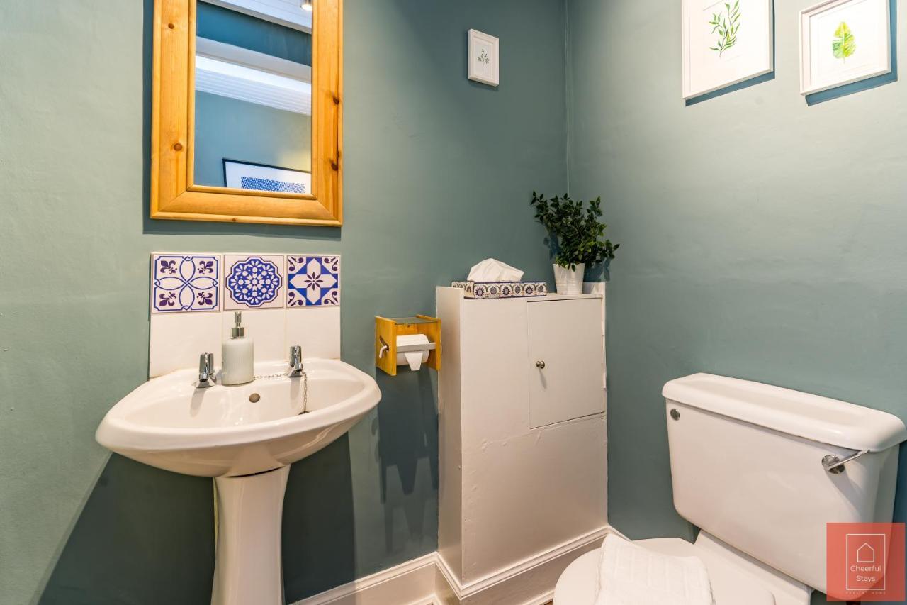 Cheerful Stays: Spacious Flat In Vibrant Leith Édimbourg Extérieur photo
