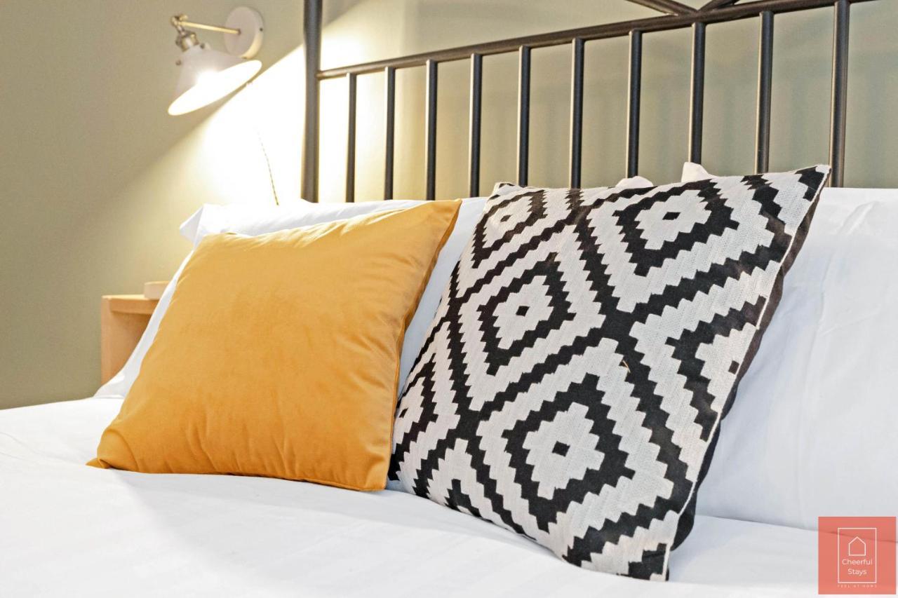 Cheerful Stays: Spacious Flat In Vibrant Leith Édimbourg Extérieur photo
