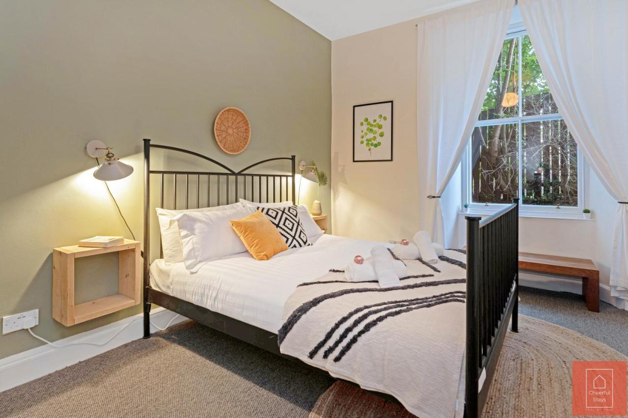 Cheerful Stays: Spacious Flat In Vibrant Leith Édimbourg Extérieur photo