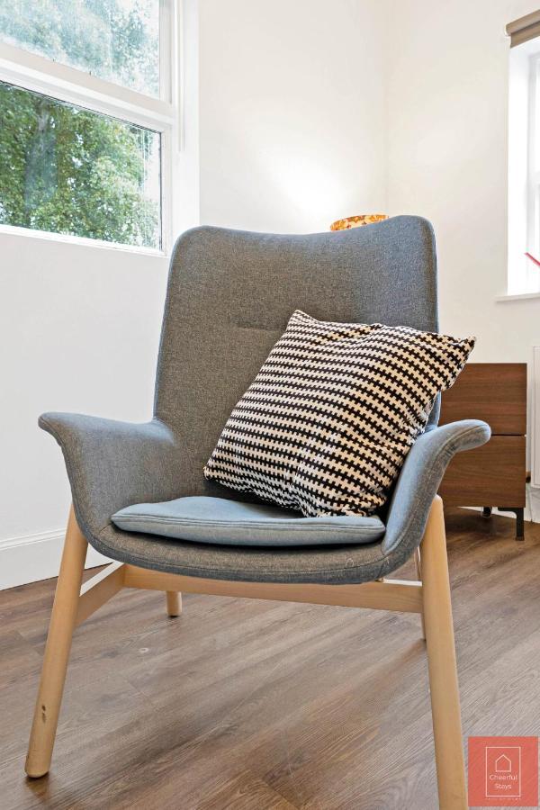 Cheerful Stays: Spacious Flat In Vibrant Leith Édimbourg Extérieur photo