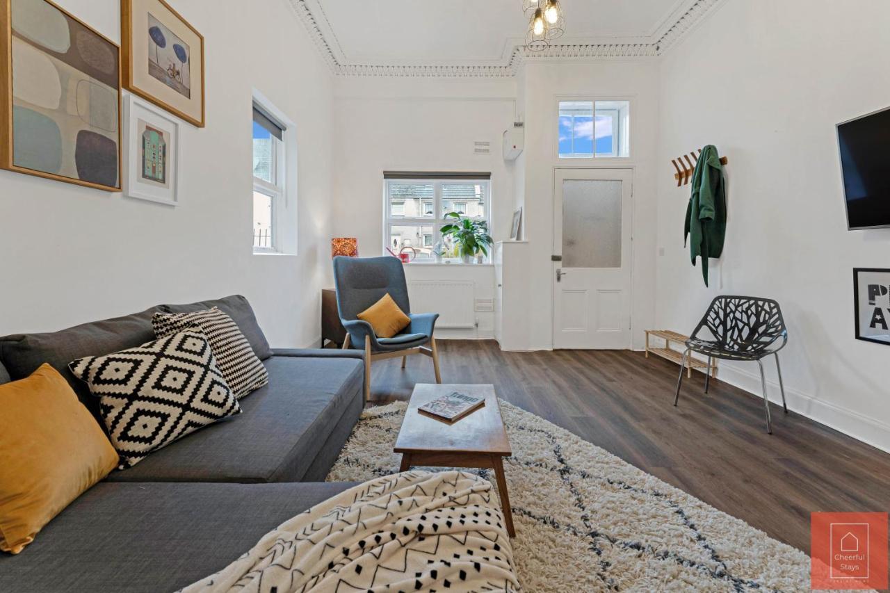 Cheerful Stays: Spacious Flat In Vibrant Leith Édimbourg Extérieur photo