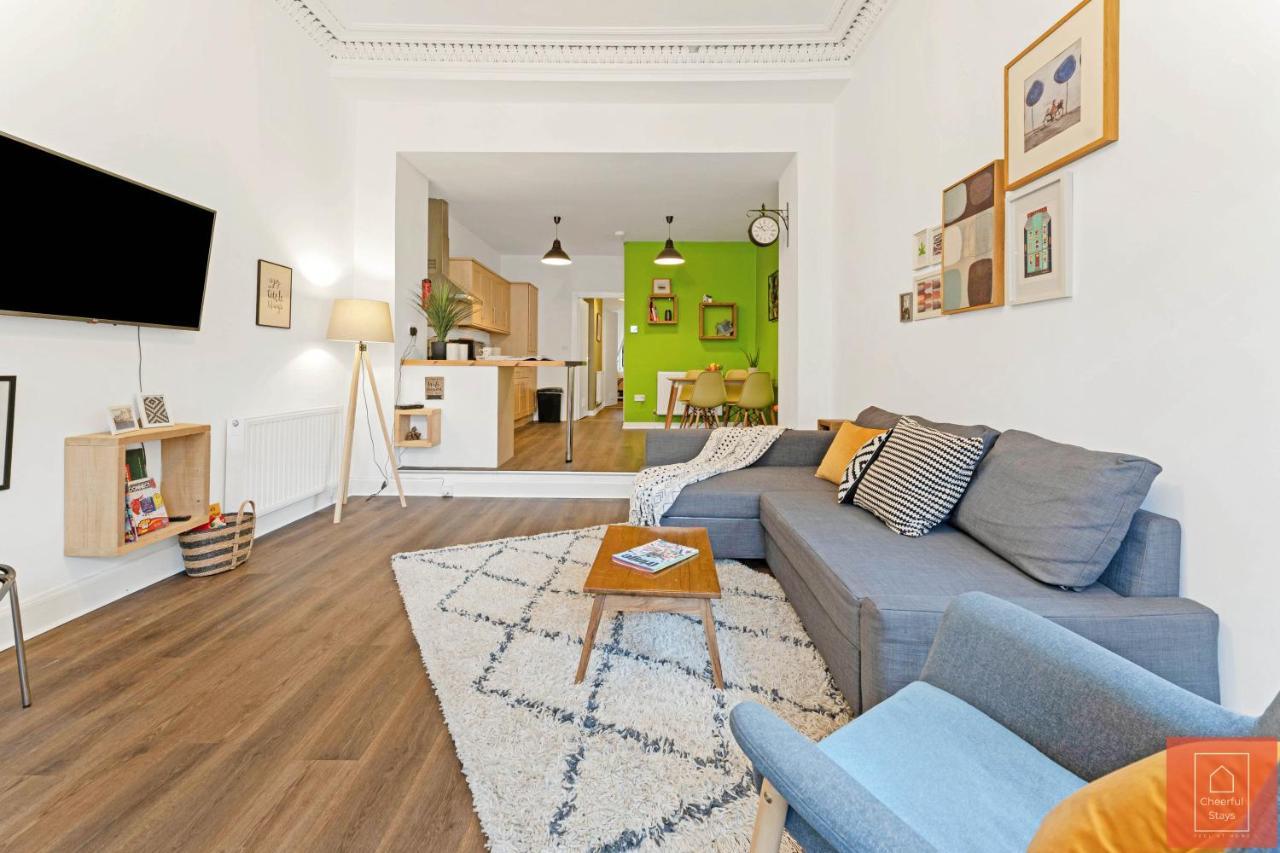 Cheerful Stays: Spacious Flat In Vibrant Leith Édimbourg Extérieur photo