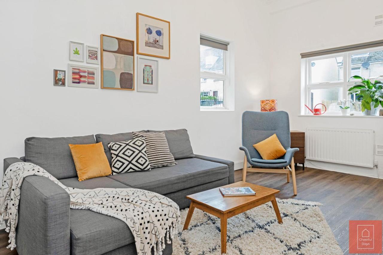 Cheerful Stays: Spacious Flat In Vibrant Leith Édimbourg Extérieur photo