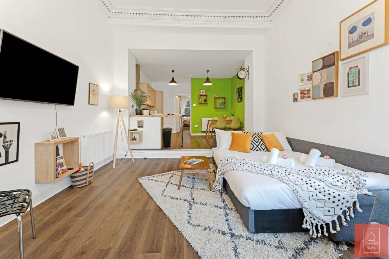Cheerful Stays: Spacious Flat In Vibrant Leith Édimbourg Extérieur photo